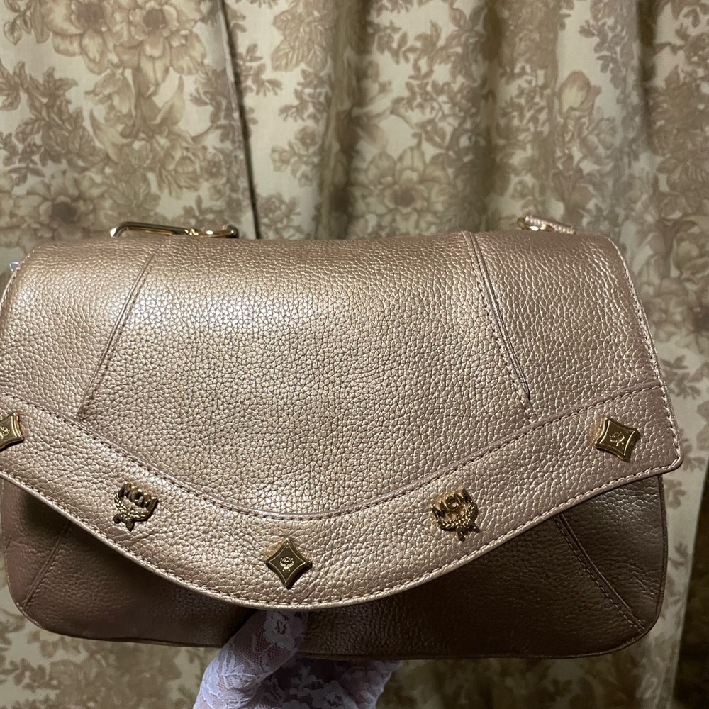 Elegant Brown Leather Shoulder Bag
